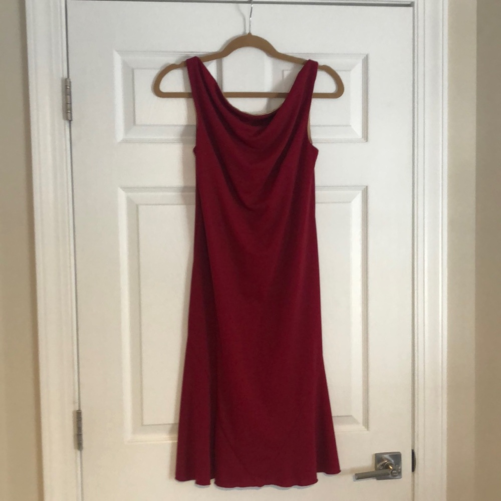 Express Women’s Magenta Tank Knee Length Party Dress Size 1/2 With Ruffle Bottom